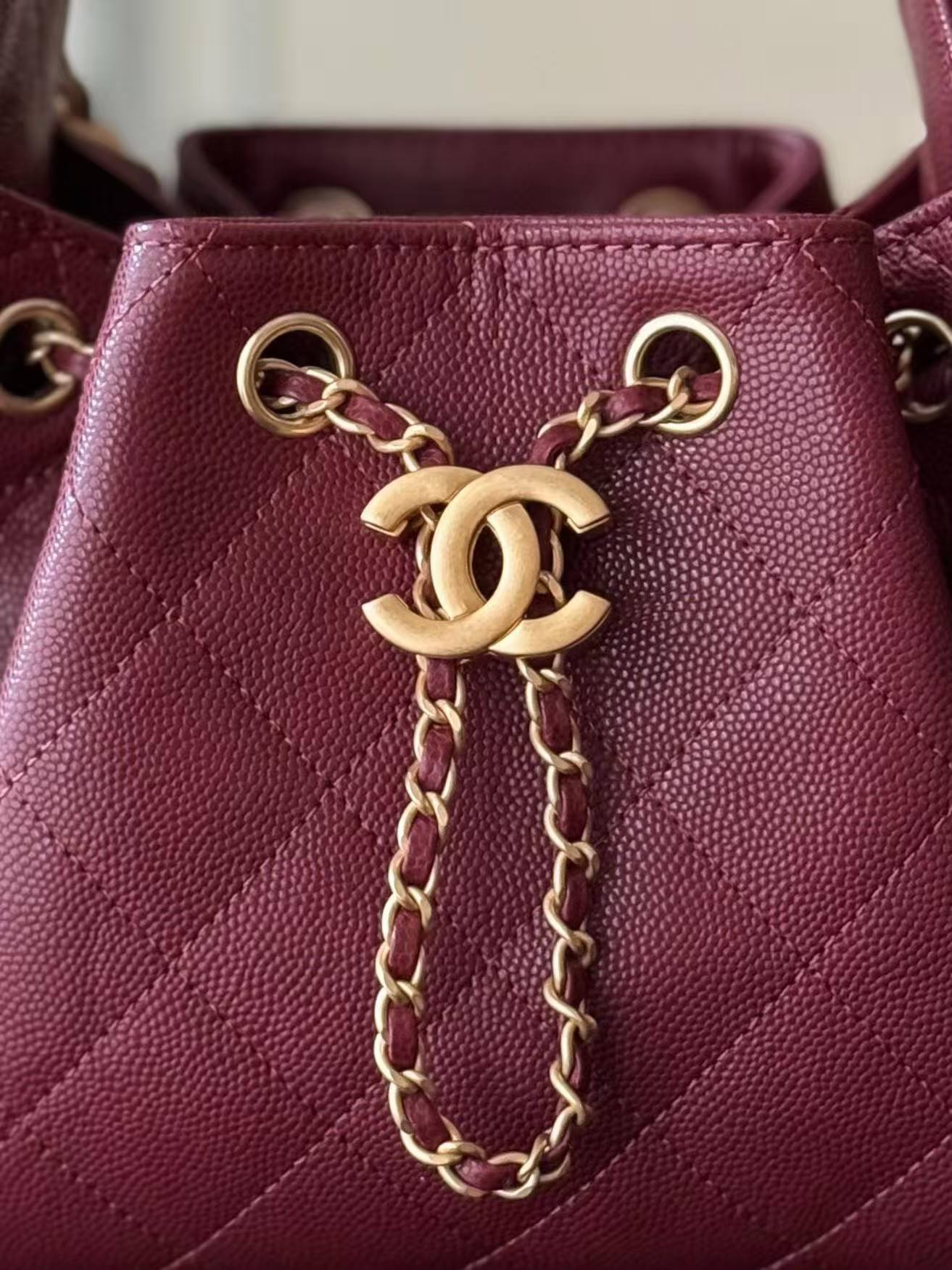 Customized high-end luxury women's handbags