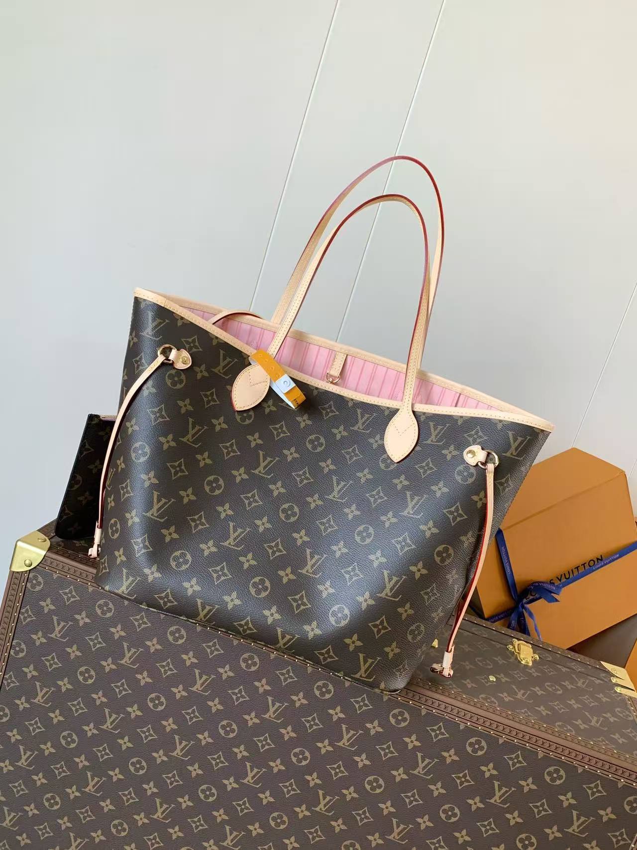 Customized high-end luxury women's handbags