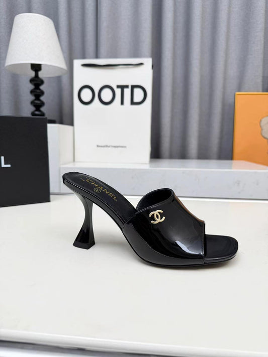 Customized high-end luxury women's slippers