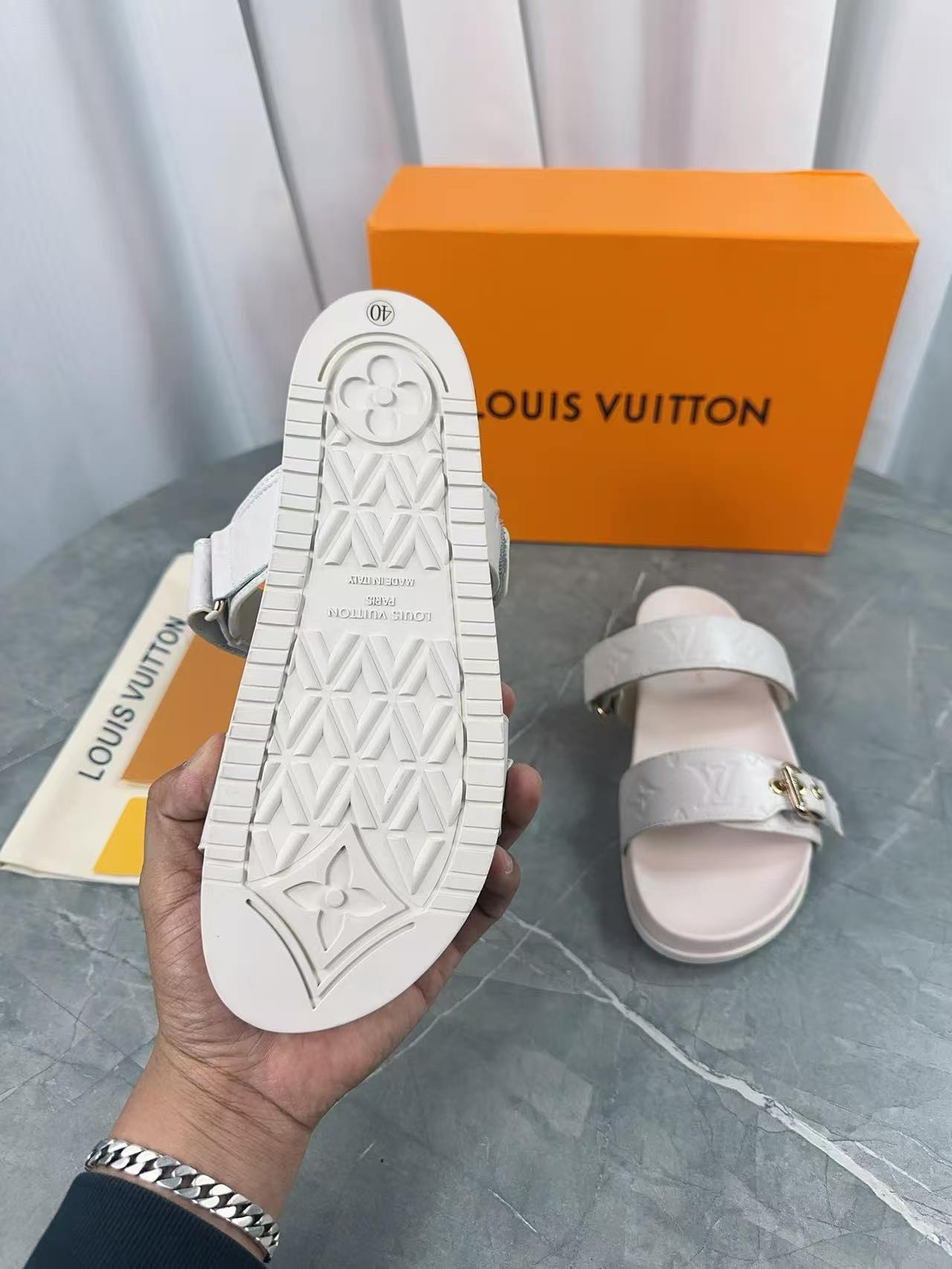 Customized high-end luxury slippers