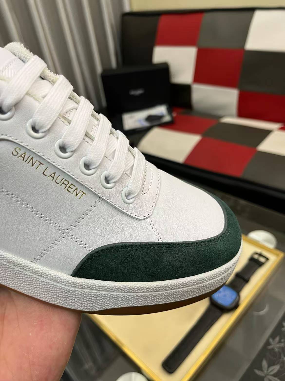 Customized high-end sneak shoes