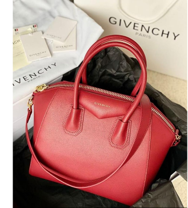 Luxury goods customization
