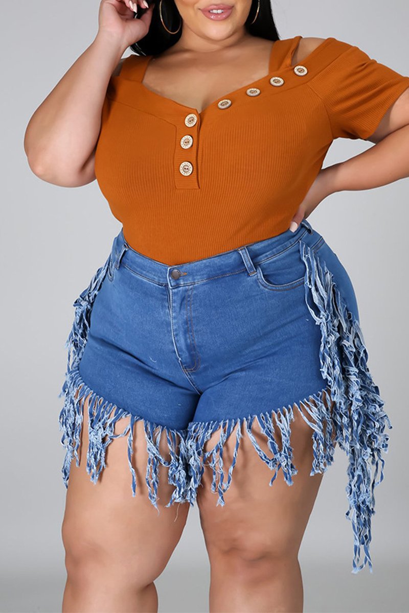 Plus Size Denim Tassel Hem Pocket Shorts