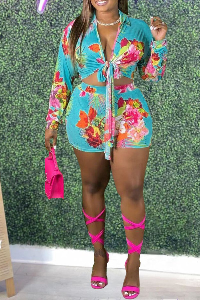 Plus Size Floral Print V-Neck Strapped Top & Shorts
