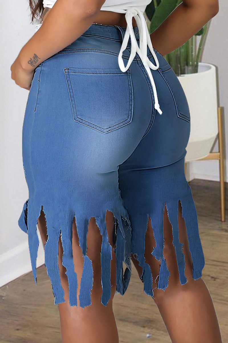 Plus Size Denim Tassel Hem Pocket Shorts