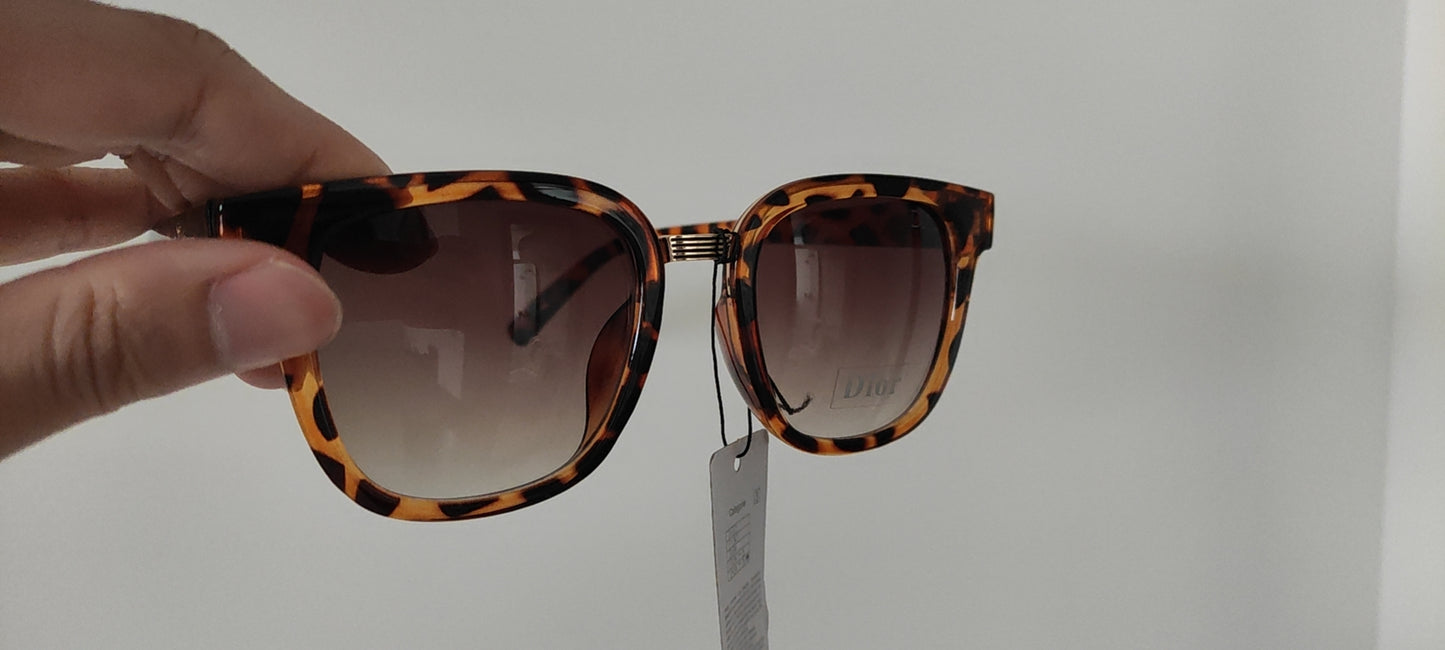 Luxury accessories A28