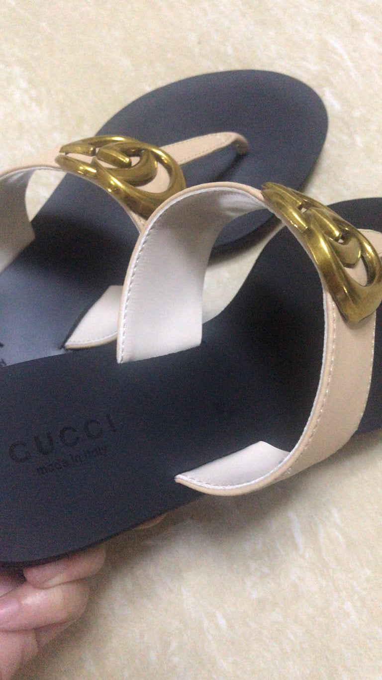 sneaker shoes Slippers Sandals Flip flops