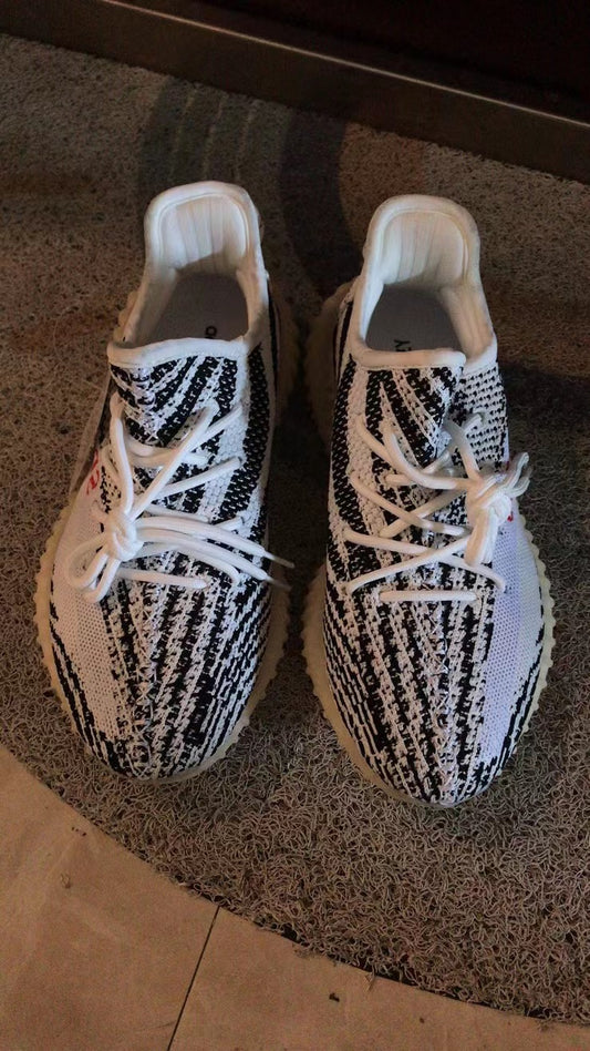 sneaker shoes Boost 350 V2 Zebra CP9654