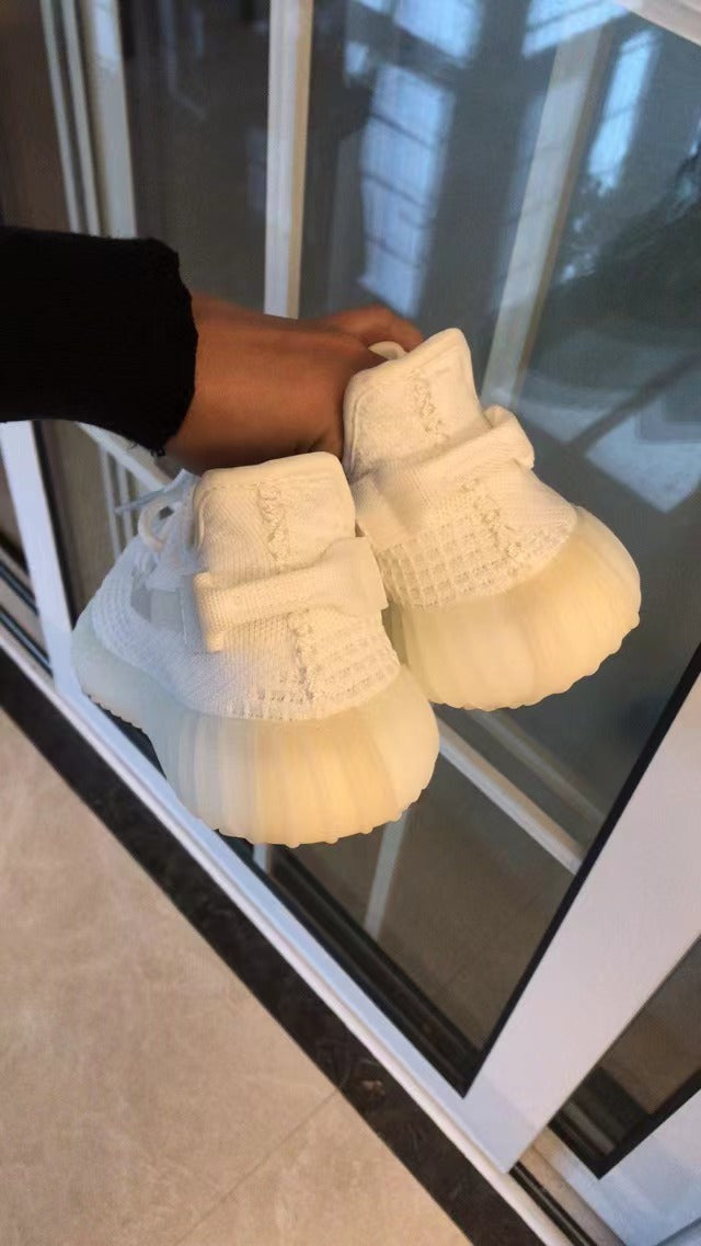 sneaker shoes for women and men EG792