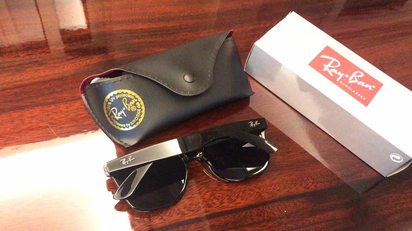 Luxury accessories A18
