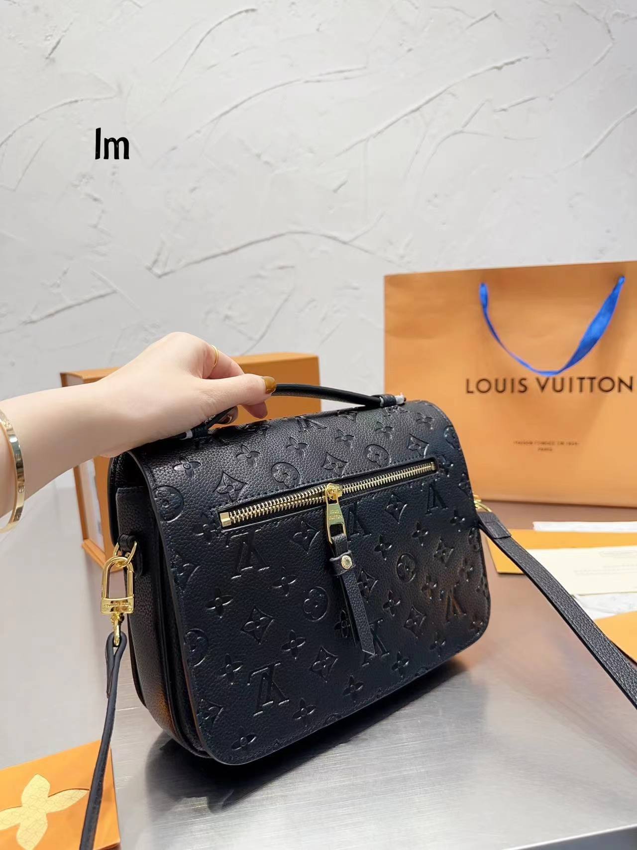 Luxury accessories A40