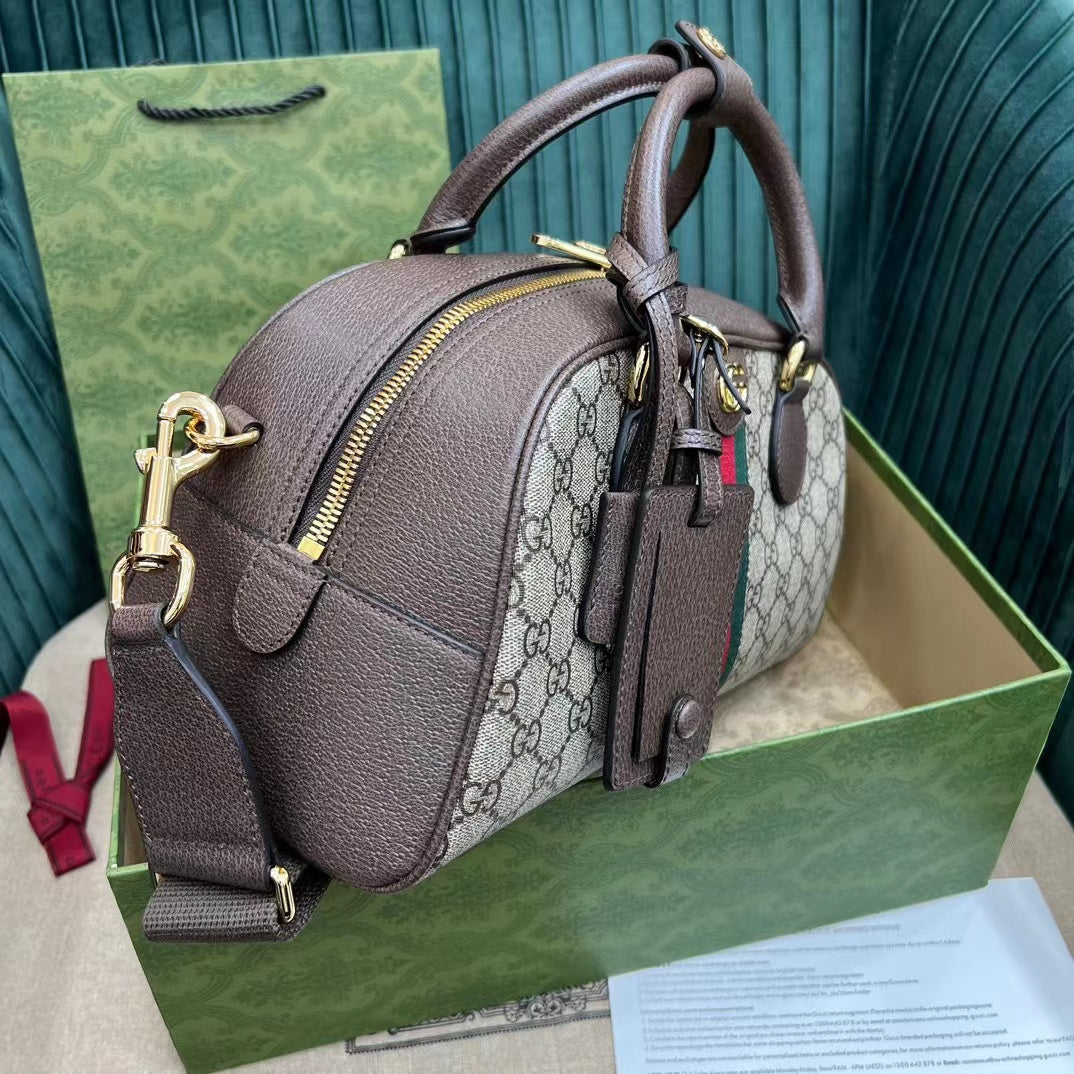 Luxury accessories A39