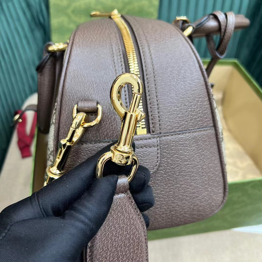 Luxury accessories A39
