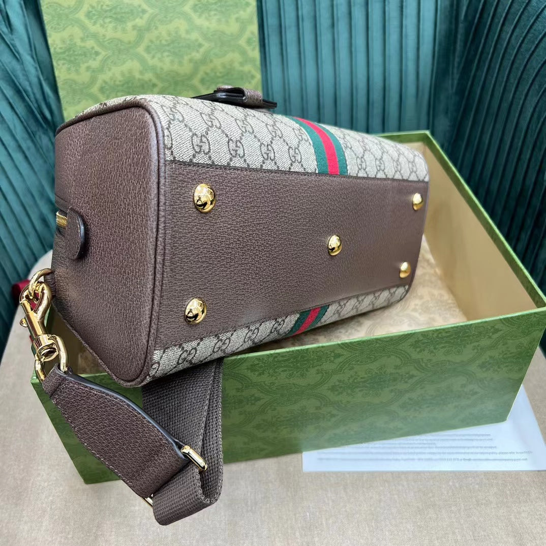 Luxury accessories A39