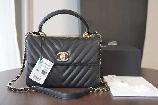 Luxury accessories A34