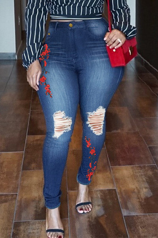 Plus Size Embroidered Denim Hole Jeans