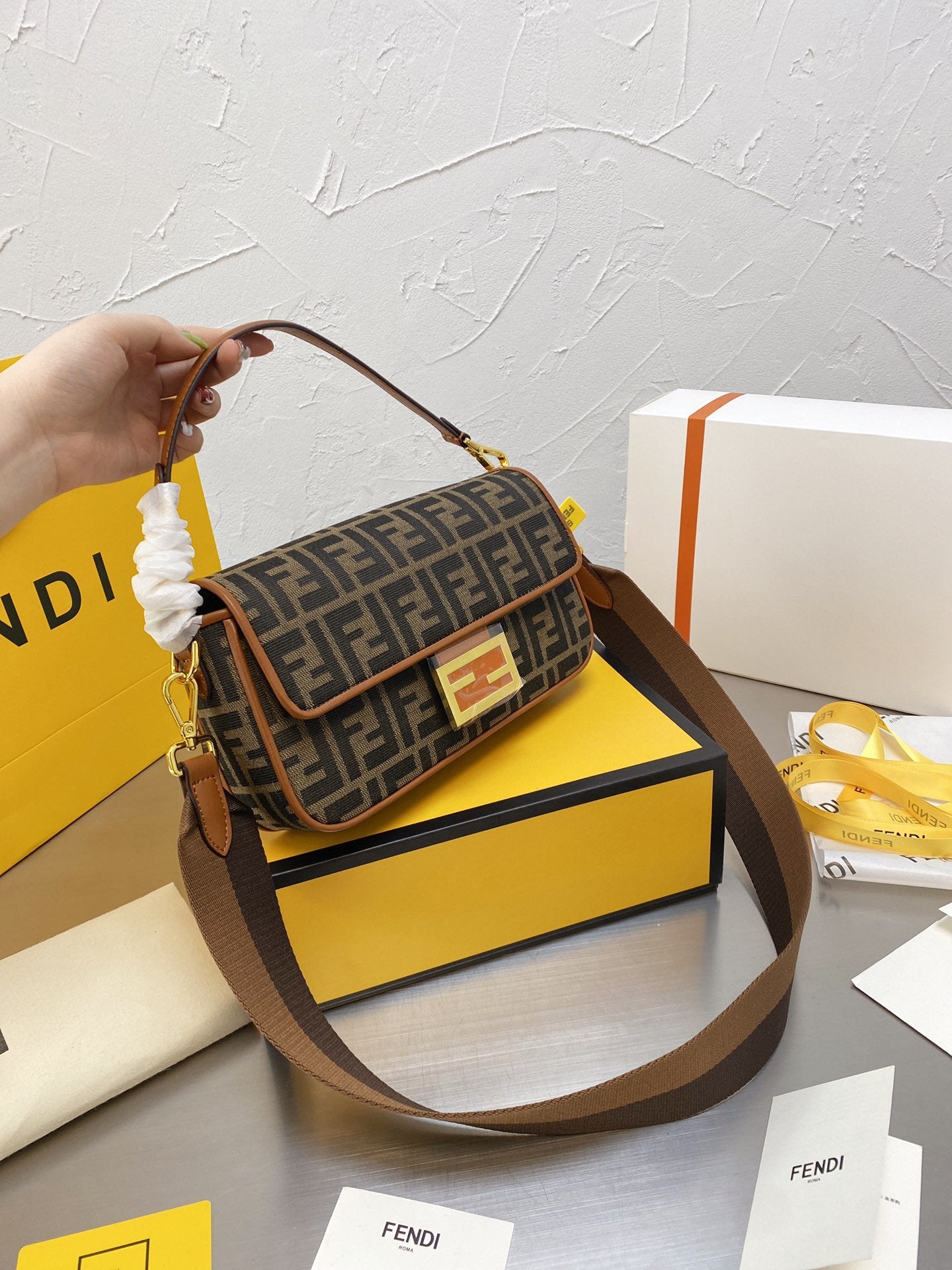 VL - Luxury Edition Bags FEI 136