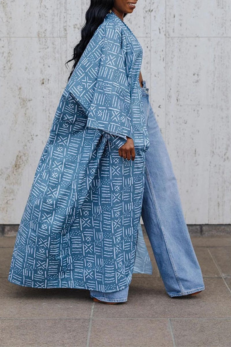 Plus Size Digital Print Flared Sleeve Coat