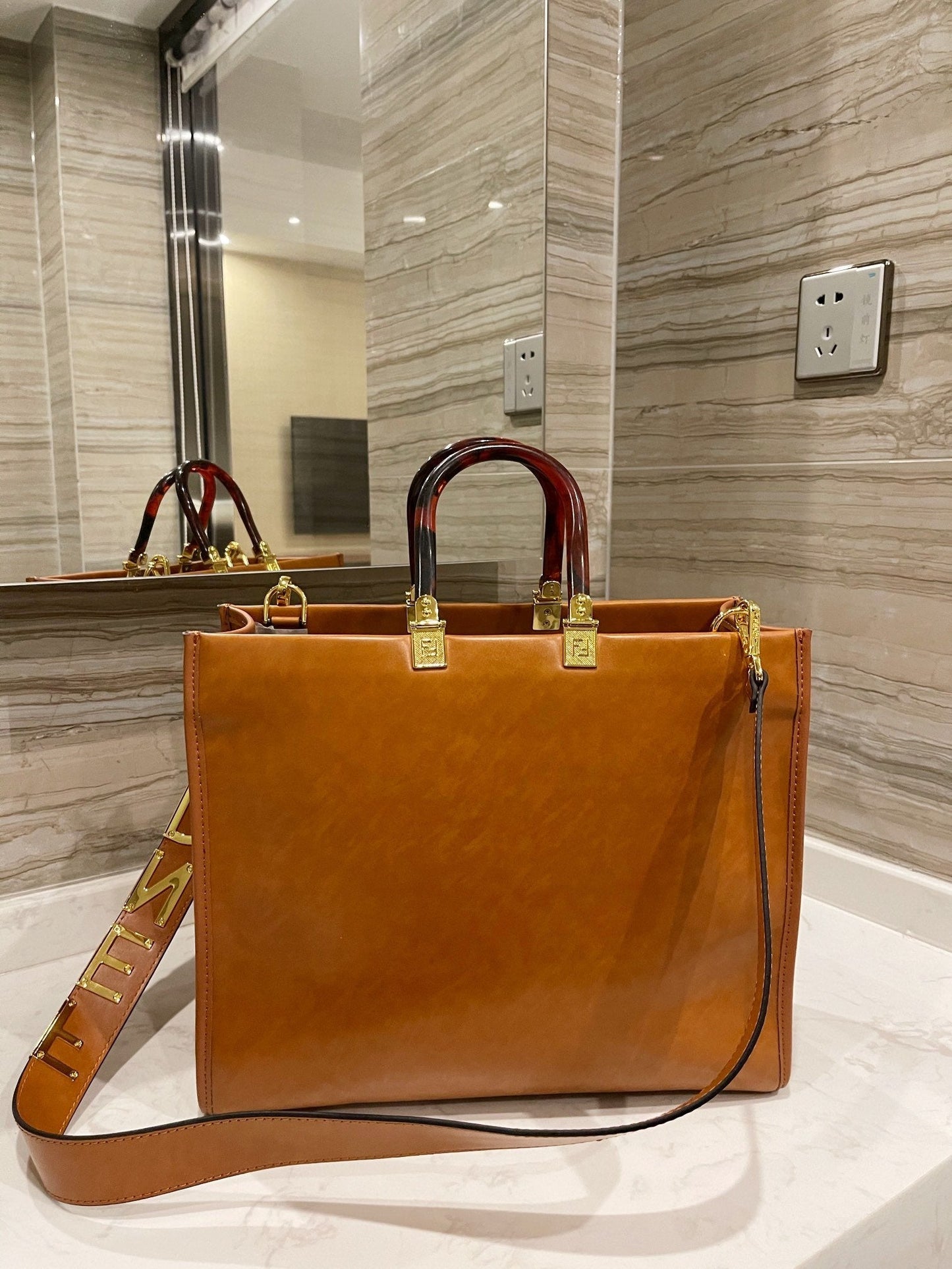 VL - Luxury Edition Bags FEI 112