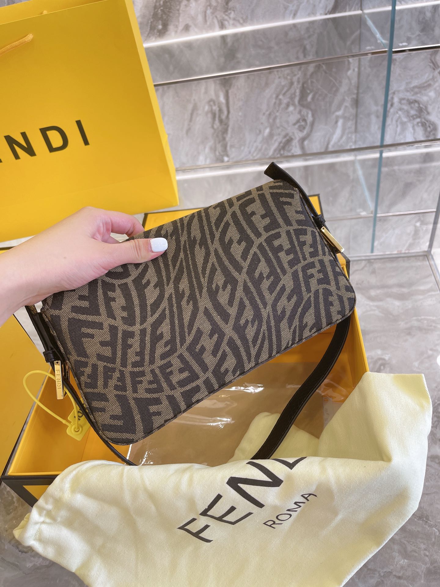 VL - Luxury Edition Bags FEI 210