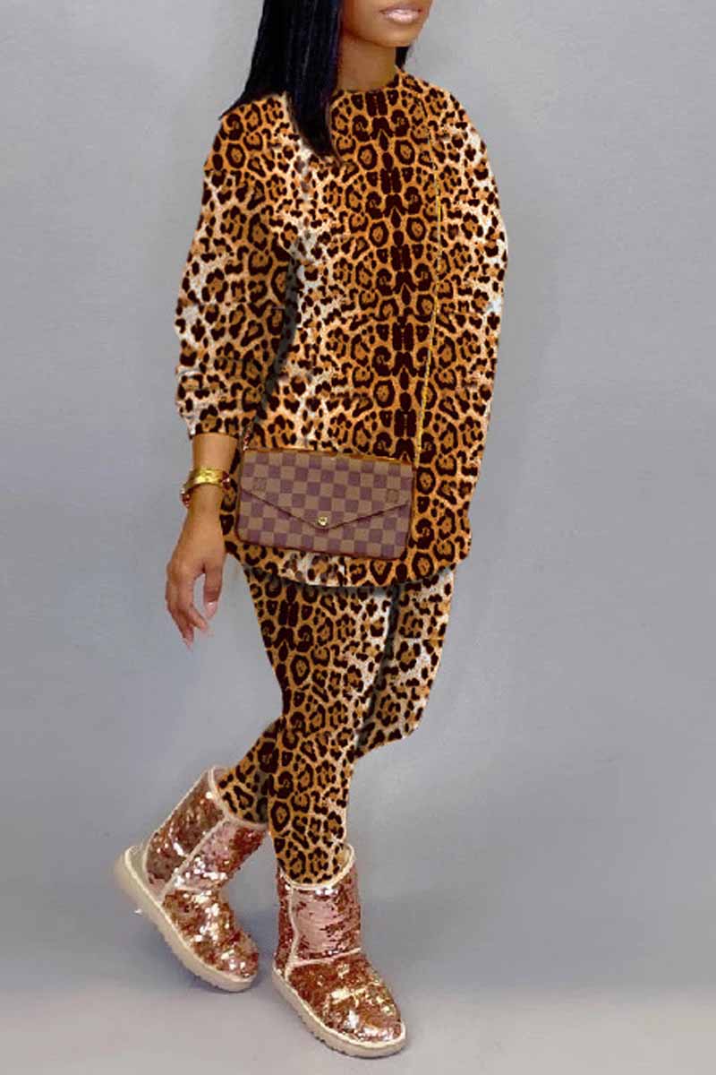 Plus Size Digital Print Round Neck Two Piece Sets