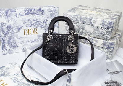 VL - Luxury Edition Bags DIR 230